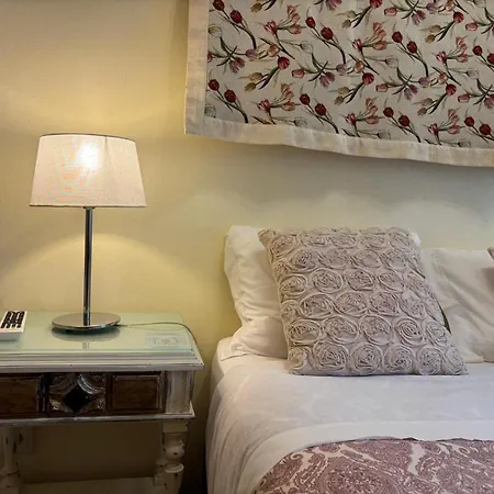 Bento Charming By Sixtyfive Boutique